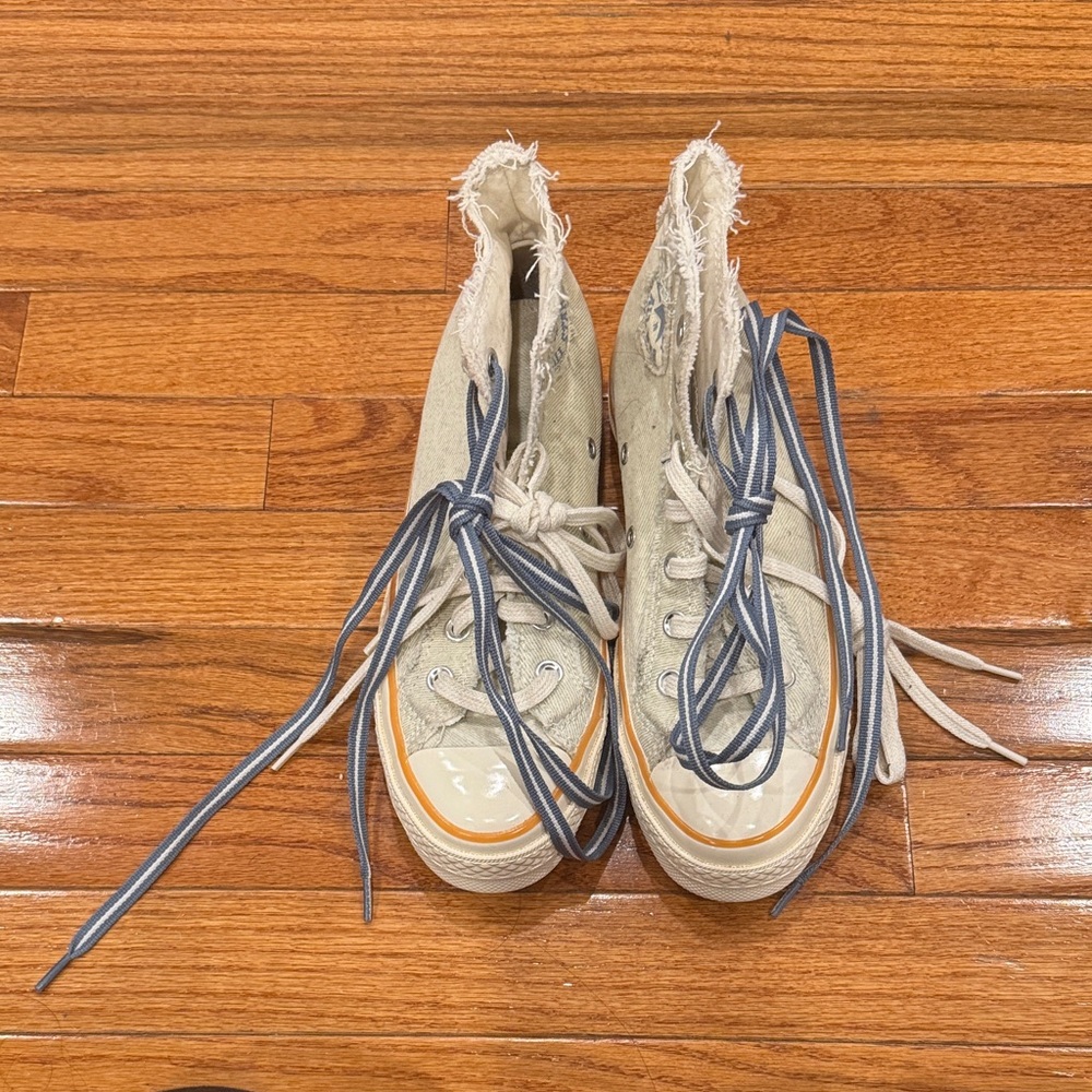 Converse Frayed High-Tops